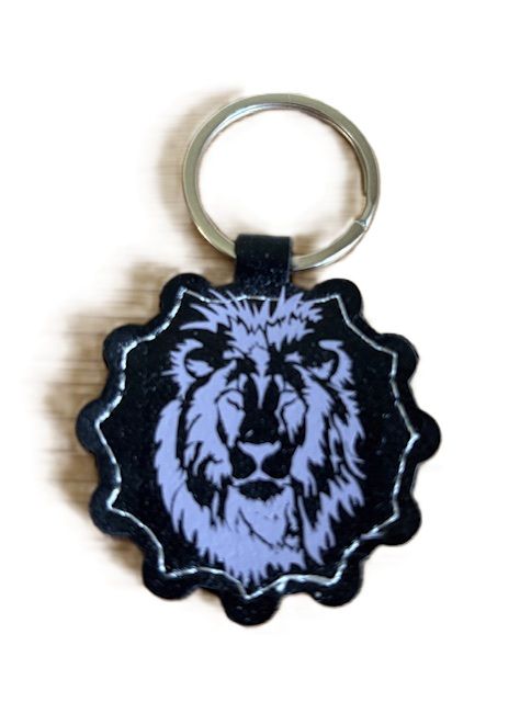 Sleutelhanger zwart van PU leer met leeuw