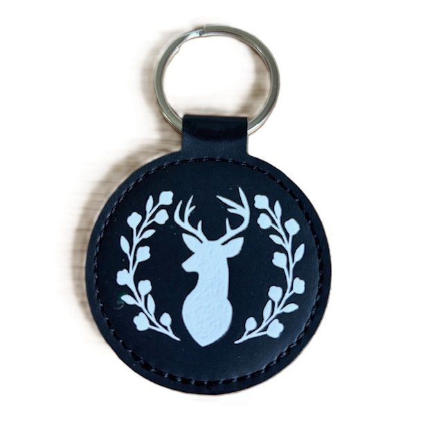 Sleutelhanger zwart van PU leer met hert