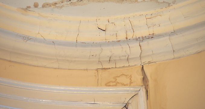 reparación de humedades en el tejado en Valverde de la Virgen