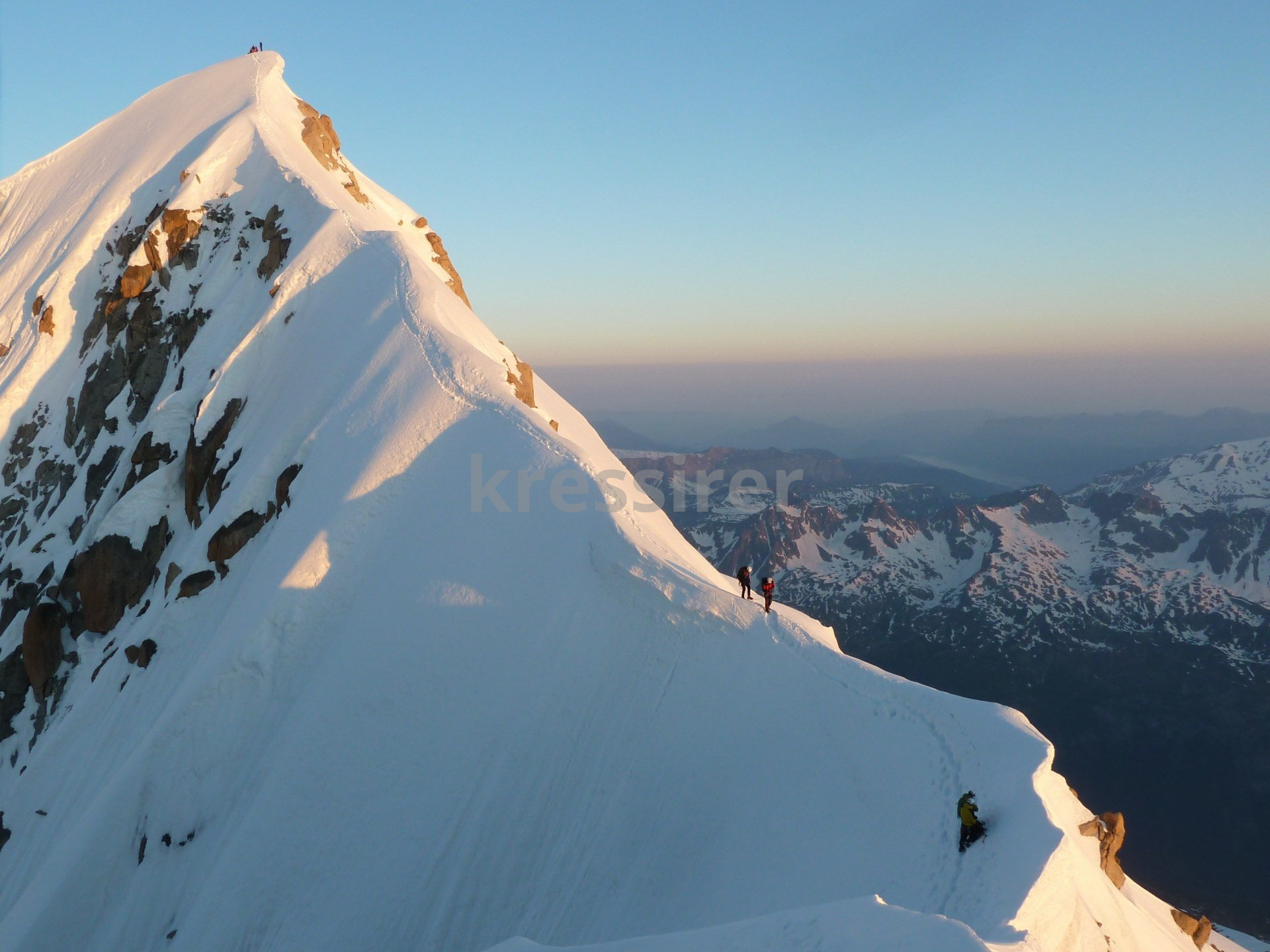 A snowy mountain with the word kreafirer on the bottom