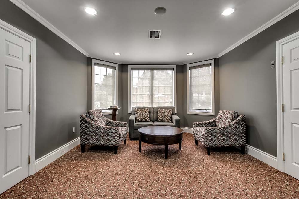 Brock & Visser Funeral Home Burial and Cremation Services Ltd. Woodstock Chapel