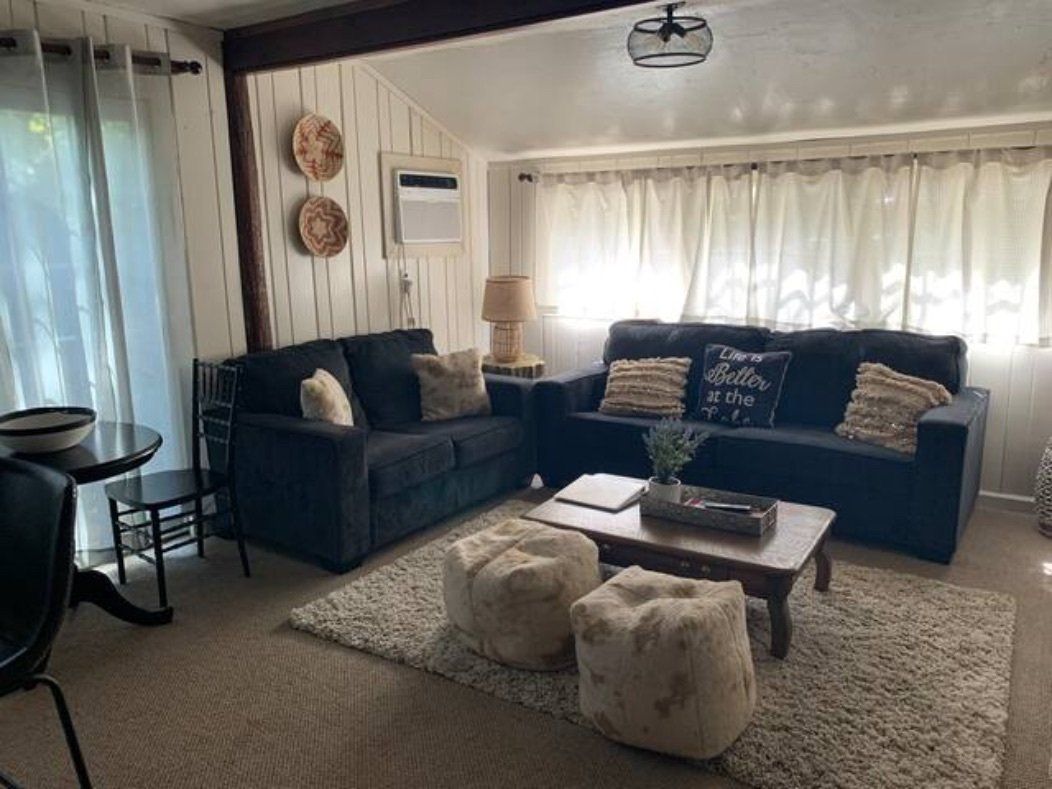 5496 Crane Valley