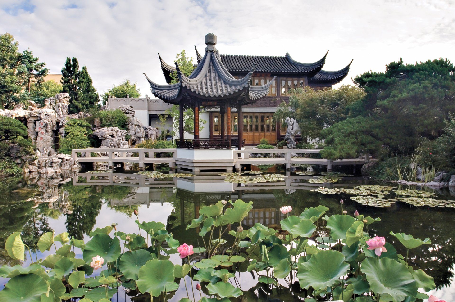 Сады китая. Lan su Chinese Garden Портленд. Процветающий Сучжоу. Китайский сад. Ландшафтная архитектура Китая.