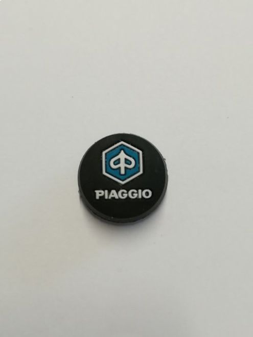Silicone button for bags