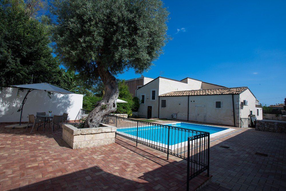 Residence con piscina