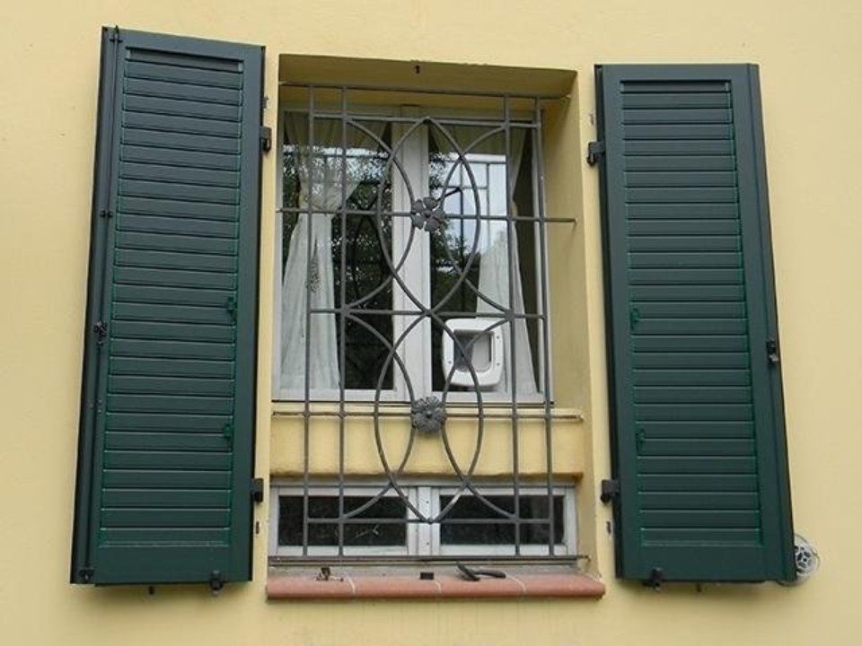 persiane in legno verdi