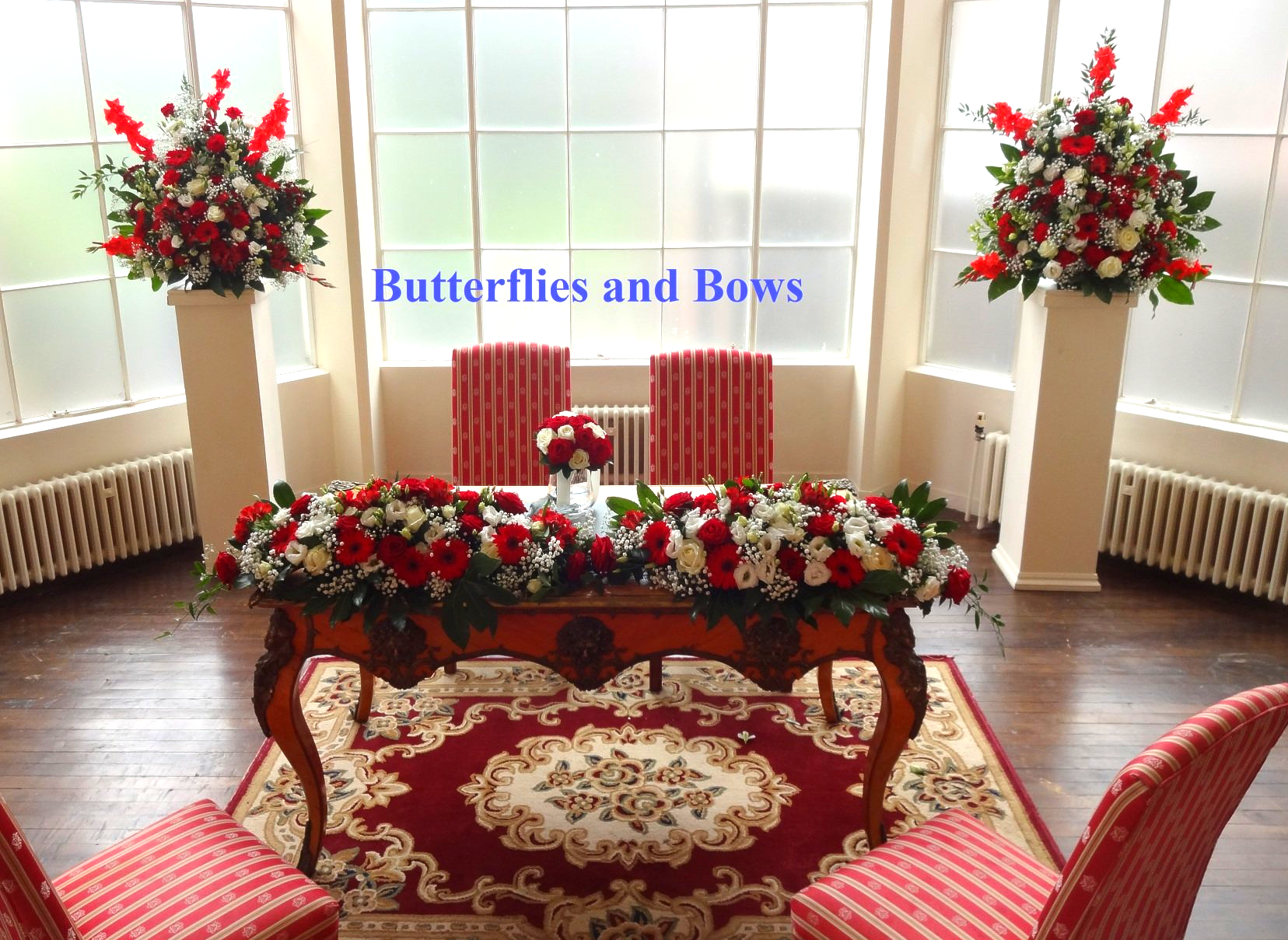 Wedding ceremony flowers