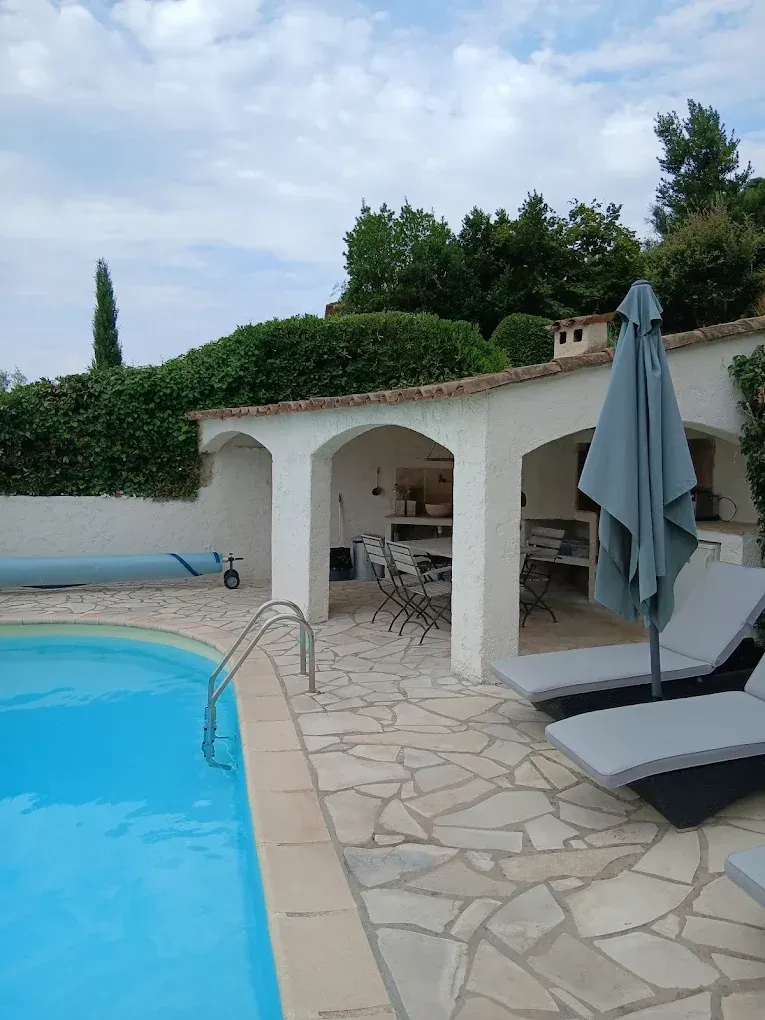 Réfection murs extérieur et peinture