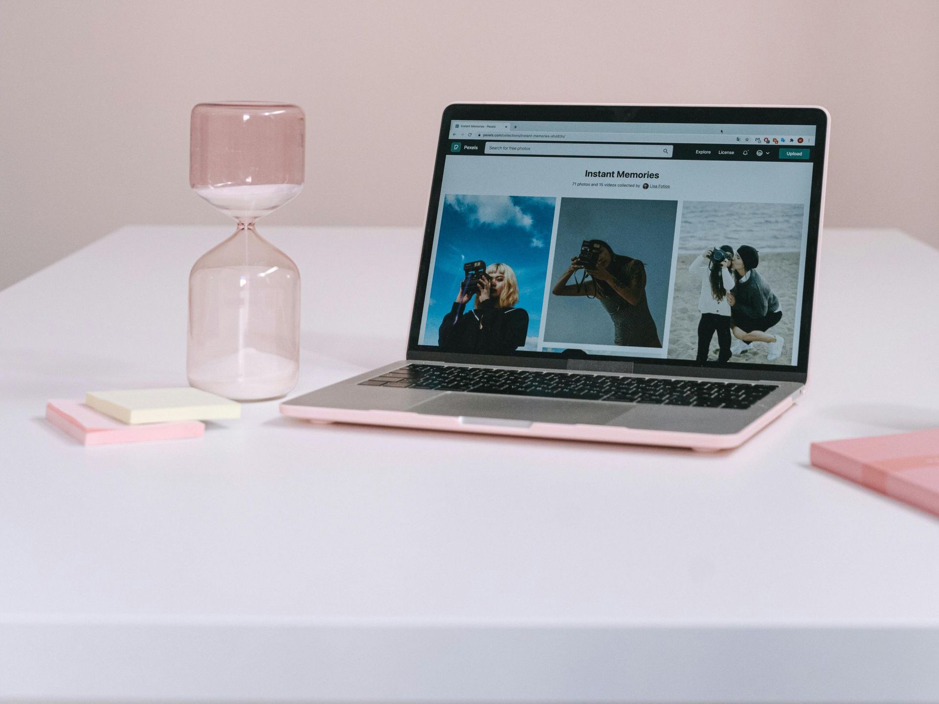 pink website - women's website support