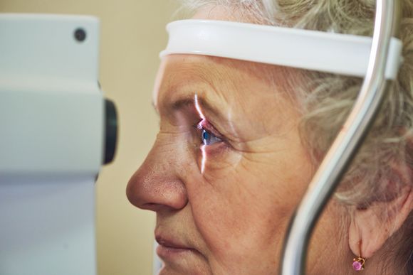 misurazione della pressione oculare