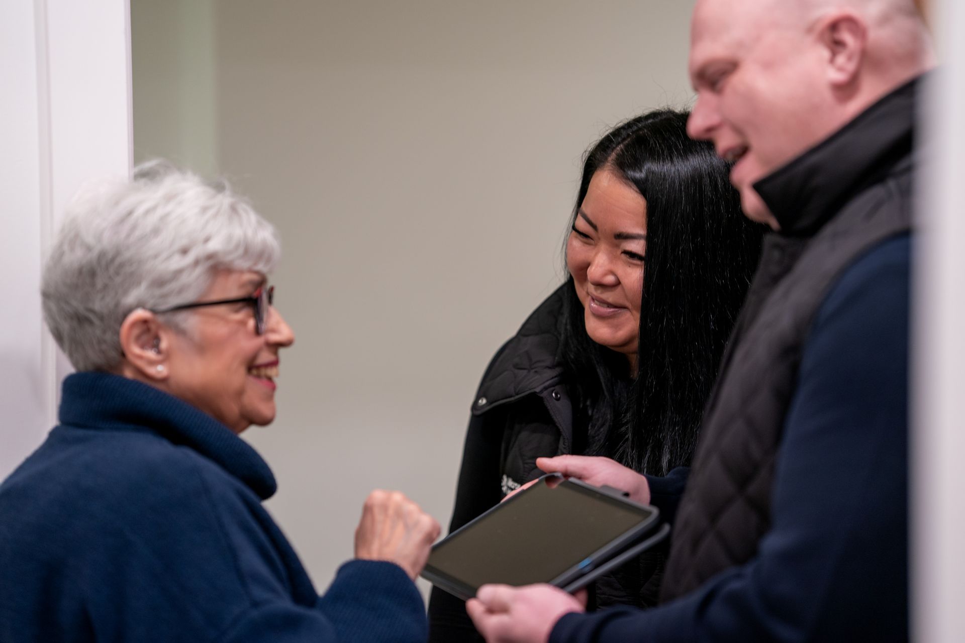 HVAC Technicians offer customer a system estimate in Vancouver