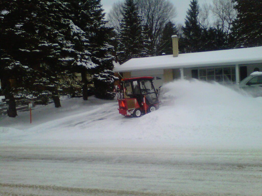 Residential Snow Blowing/Removal Service in Sault Ste Marie Topaz