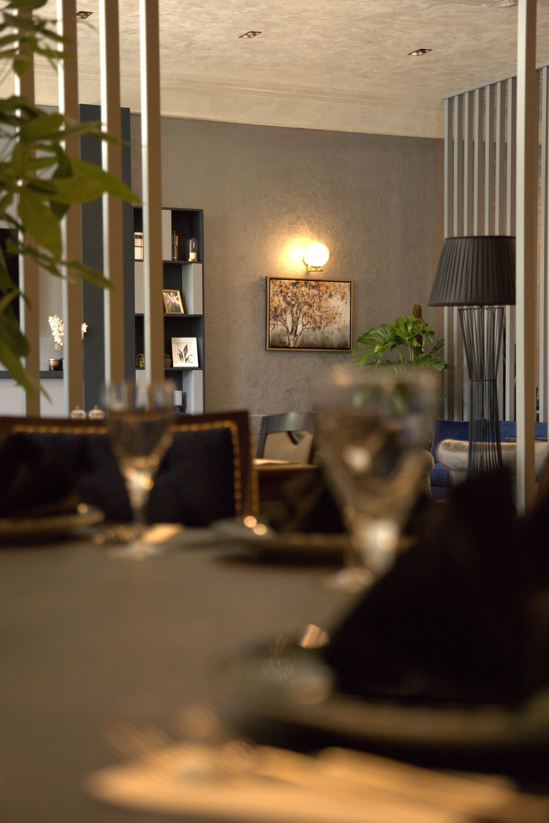 Neva Palas, Restaurant