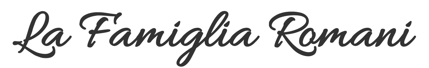The word la famiglia romani is written in cursive on a white background.