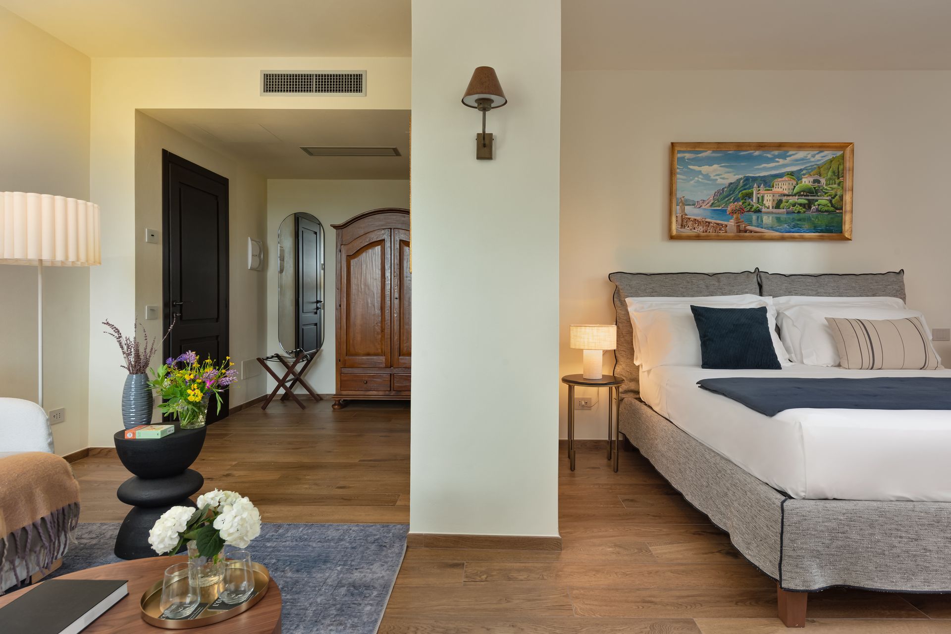 Spacious hotel suite in Tuscany