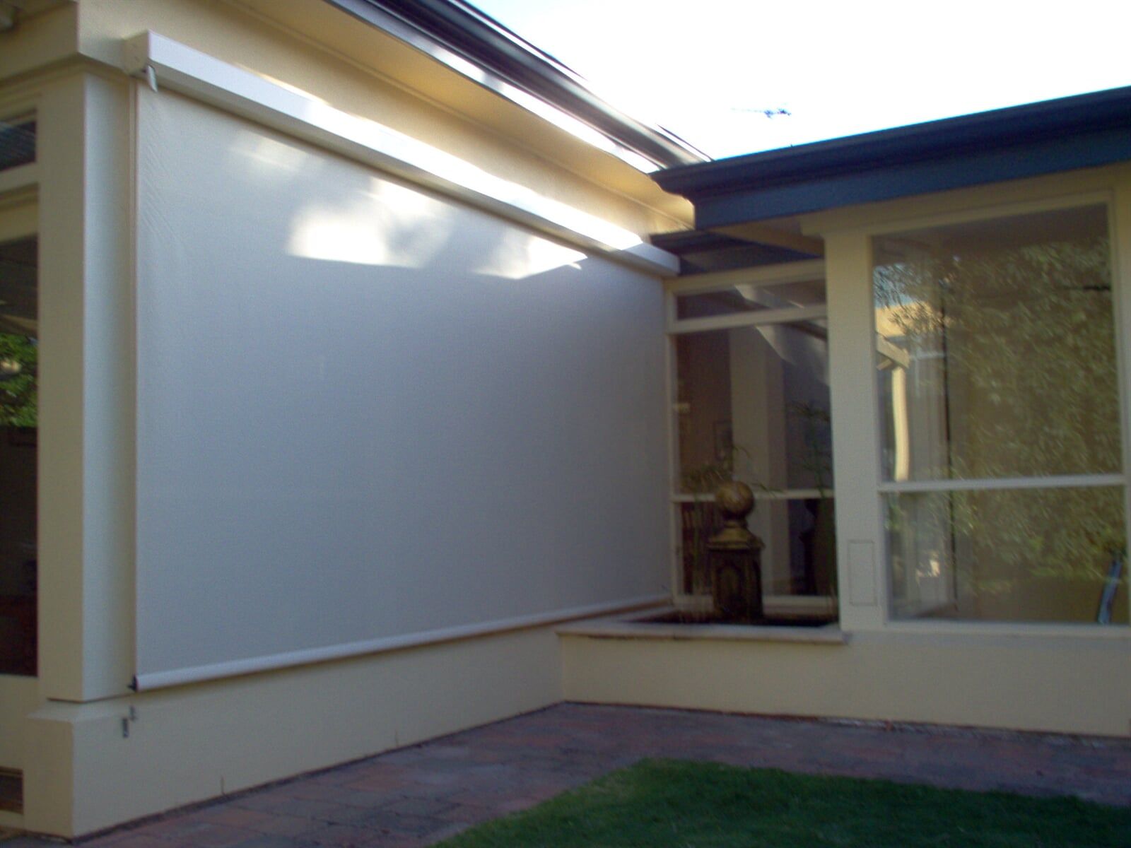 Big and Long Crank-Drive Awning — Awnings in Darwin NT