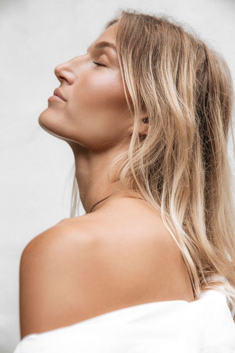 Meso Hair Treatment stimuleert haargroei, vermindert haaruitval en verbetert de hoofdhuid. Ook perfect voor vollere, gezonde wenkbrauwen