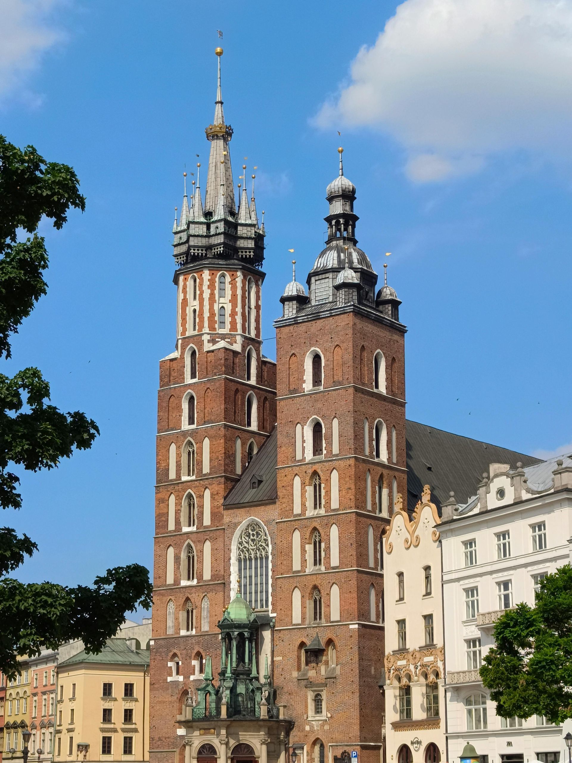 saint mary basilica krakow