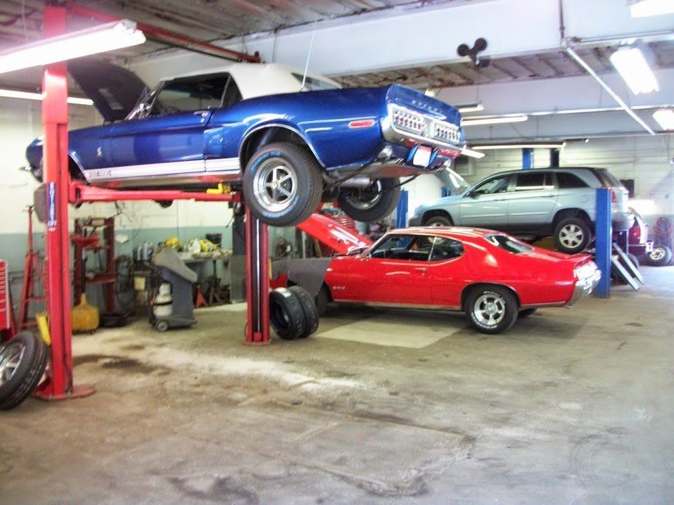 Chardon Square Auto and Tire