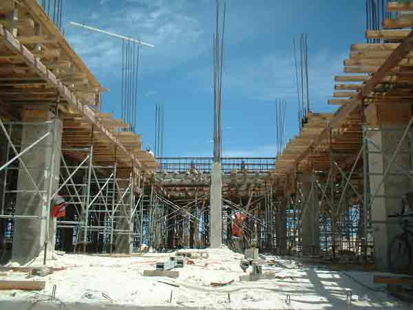 ANDAMIOS Y EQUIPOS PARA LA CONSTRUCCIÓN