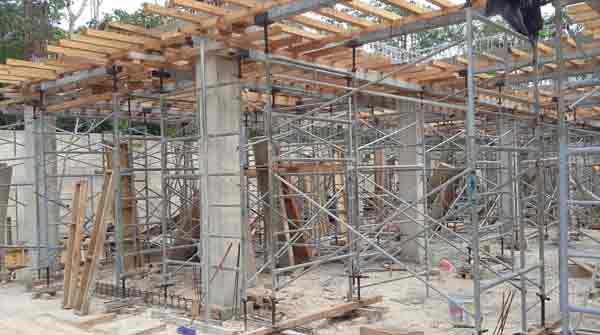 ANDAMIOS Y EQUIPOS PARA LA CONSTRUCCIÓN