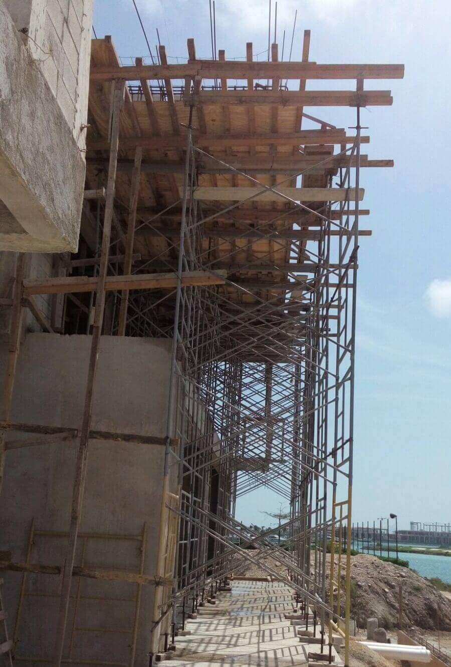 ANDAMIOS Y EQUIPOS PARA LA CONSTRUCCIÓN