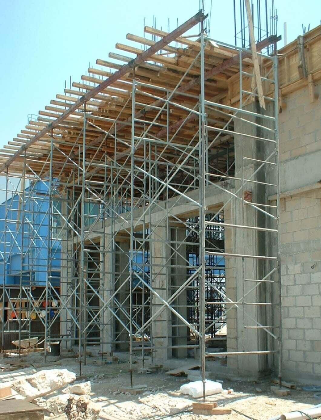 ANDAMIOS Y EQUIPOS PARA LA CONSTRUCCIÓN
