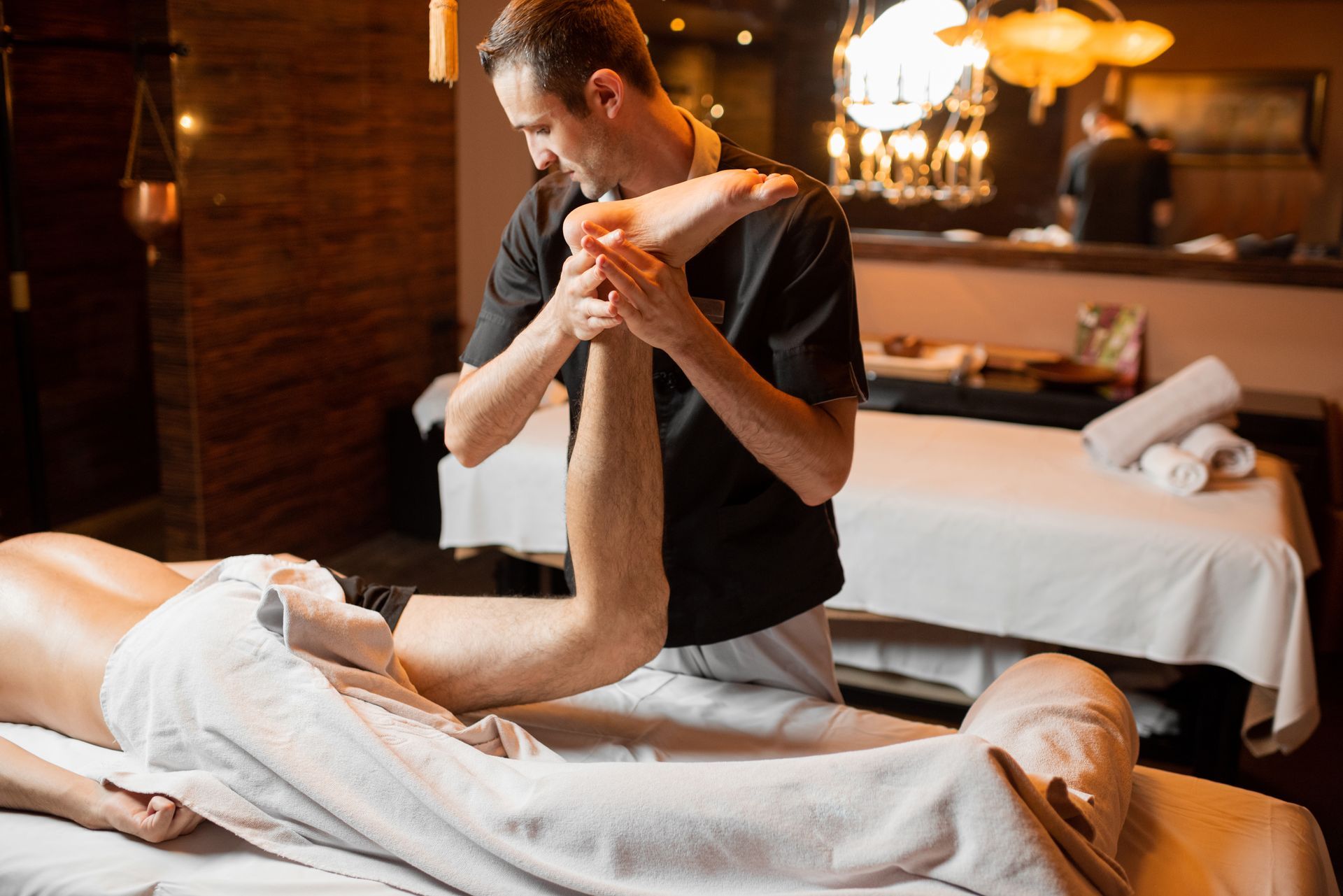The Ways Massage Can Help Ease Arthritis, Reduce Pain, and Improve Mobility