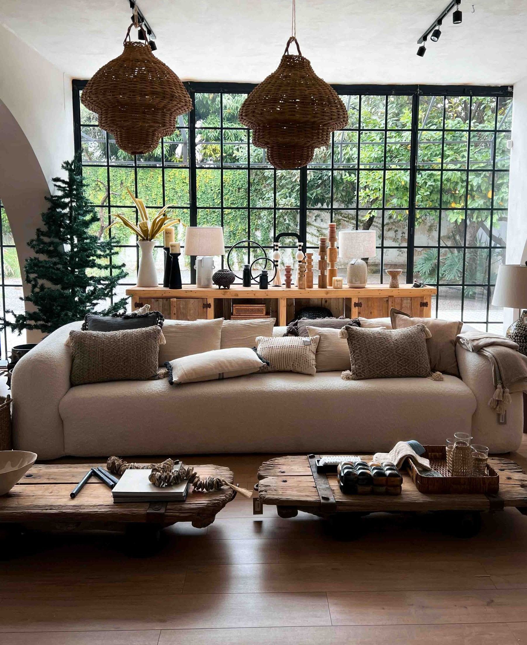 Furniture store in Guadalajara with exquisite pieces of furniture and accessories