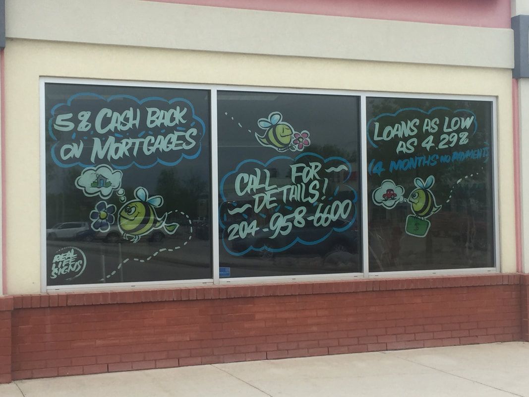 A building with a window that says 52 cash back on mortgages