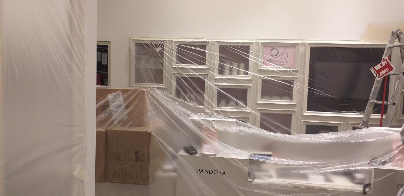ristrutturazione negozio pandora