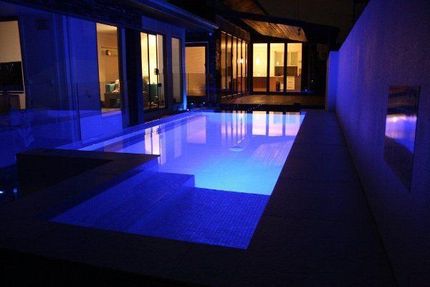 custom pool construction