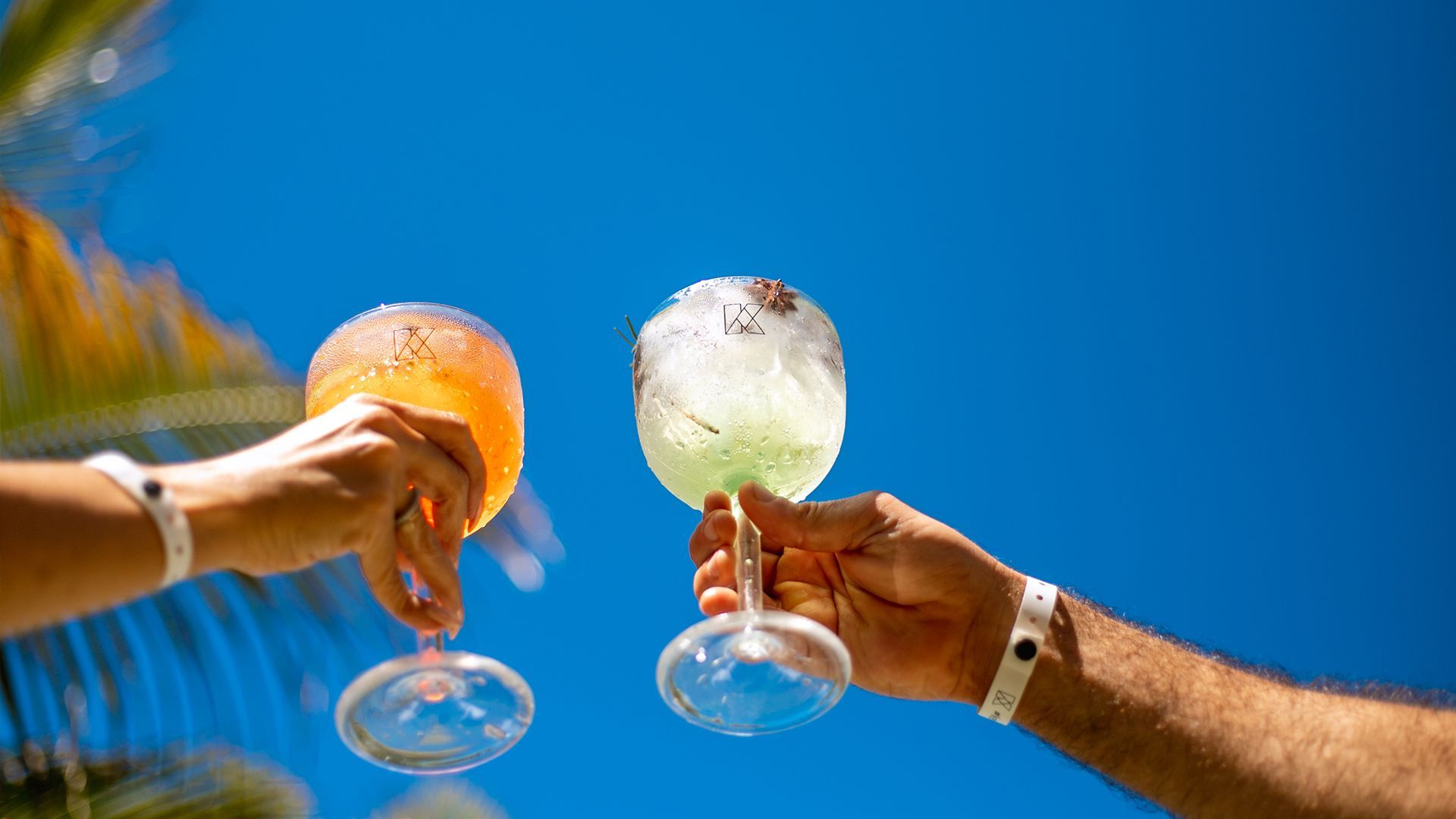 Bar e serviço de praia - Kembali Hotel