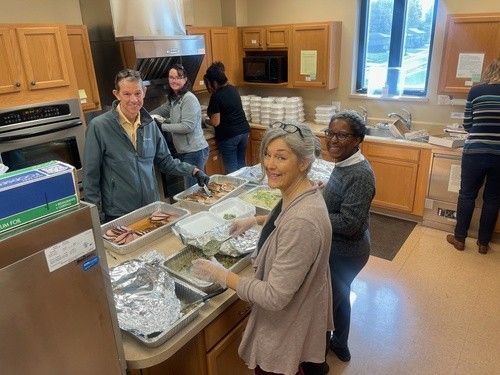 Fairview Church of Christ Preparing Meals for Thanksgiving Community Dinner in Columbia, MO