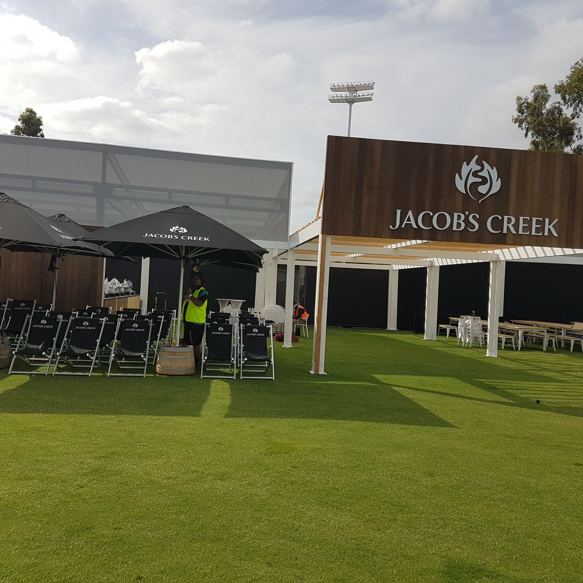 Jacobs creek is written on a large wooden sign