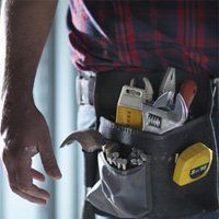 Servicing and repairs tool belt