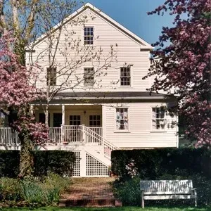 higher-ed-elizabethan-club