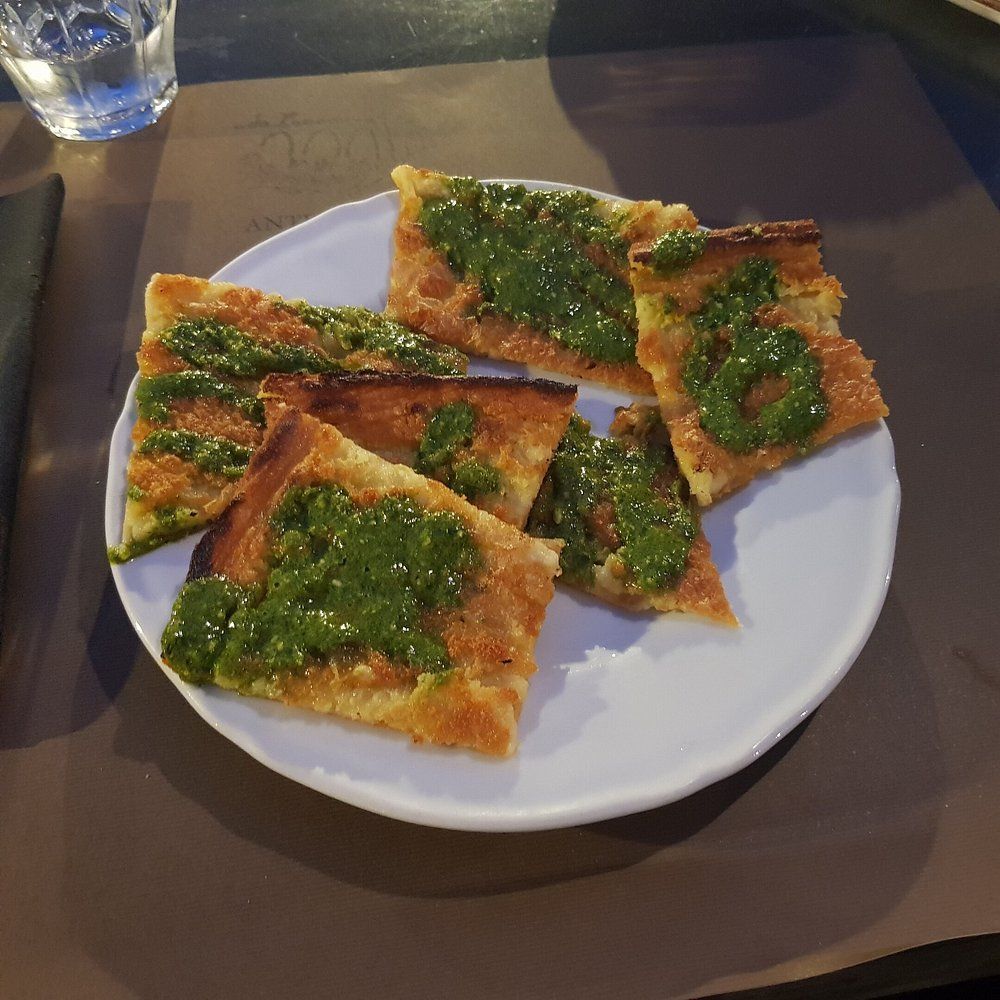 farinata al pesto Antica Osteria da Caran La Spezia