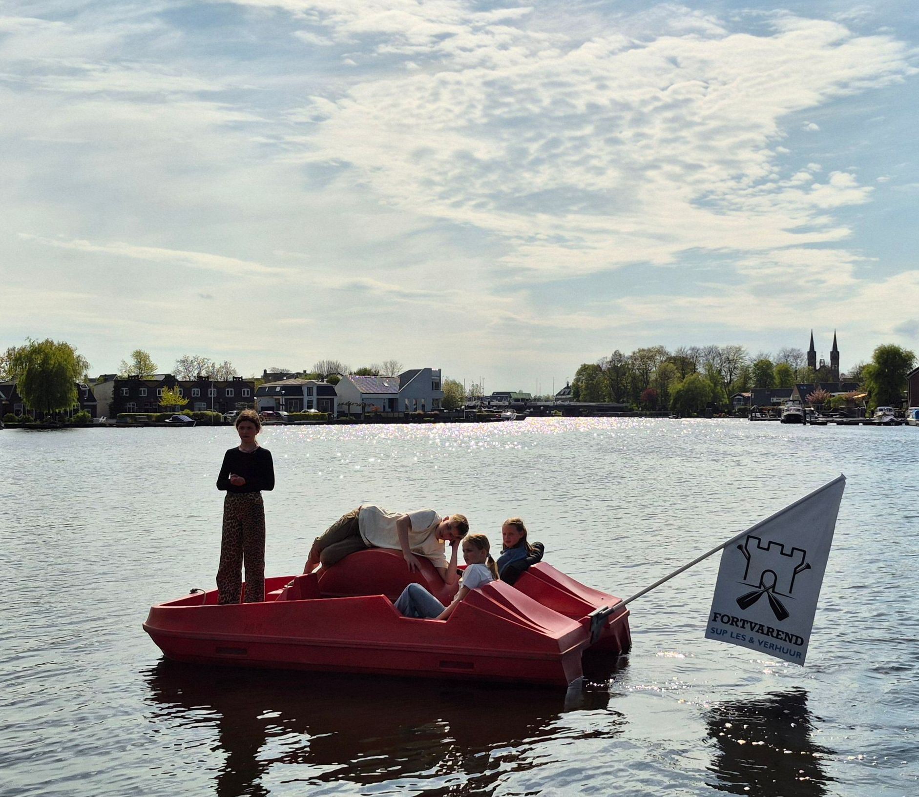 Waterfiest op de Amstel bij Fortvarend. Uniek en gezellig met suppen
