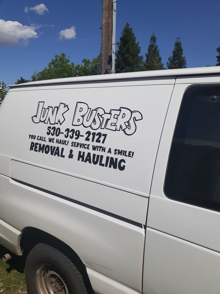 Kiwi's Junk Busters junk removal van serving Anderson CA