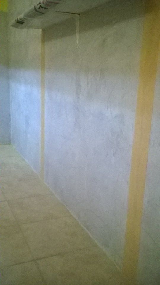 Superficie in resina e microcemento