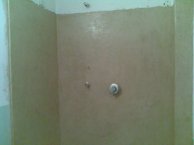 Superficie in resina e microcemento