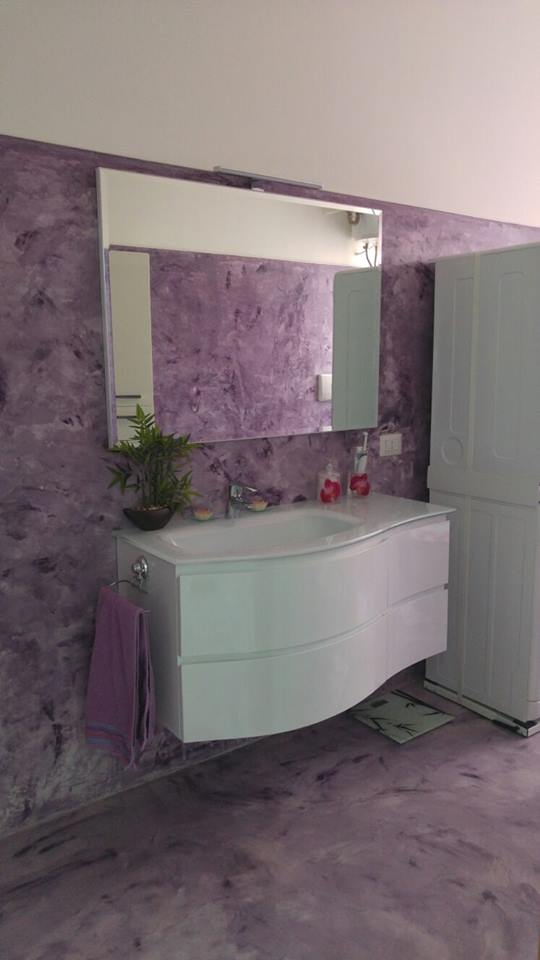 Superficie in resina e microcemento