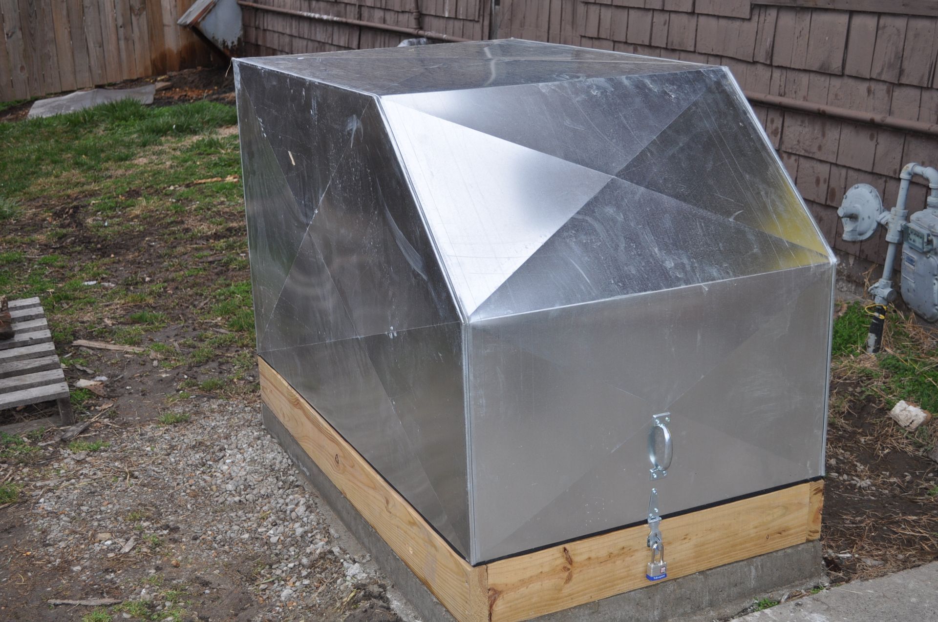 Well House — Cole Camp, MO — Schroeder Rotary Drilling