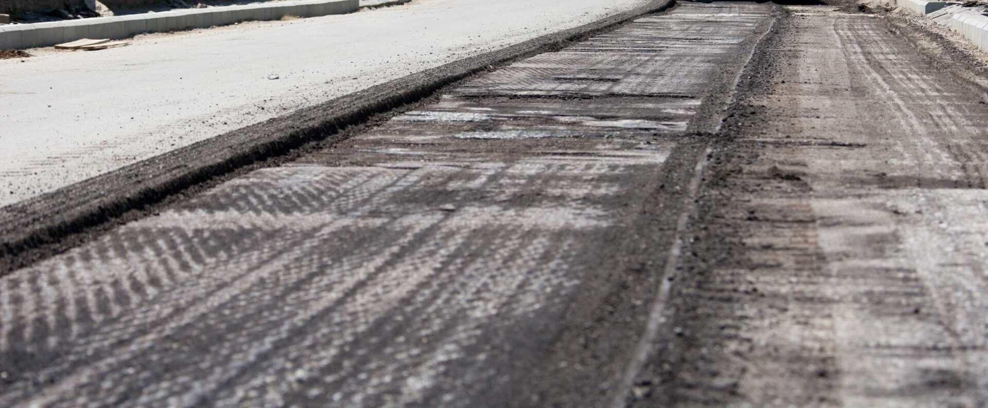 removal of pavement using asphalt milling
