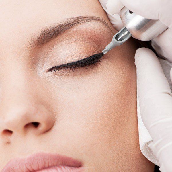 TRUCCO SEMIPERMANENTE