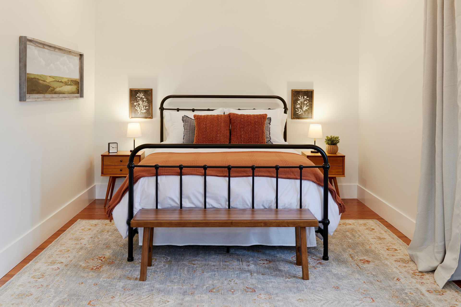 Closeup of Bed at Three Story Coffee's Vacation Rental in Jefferson City, MO.