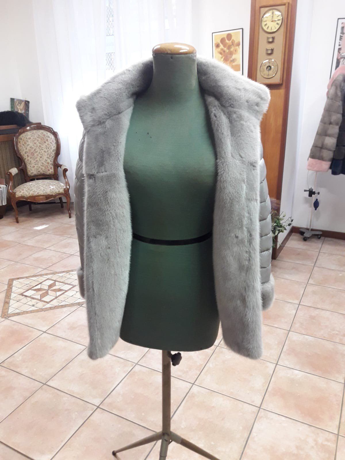 piumino con visone reversibile fronte aperto