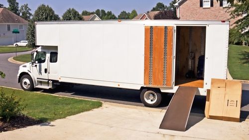 Moving truck in Foley, AL