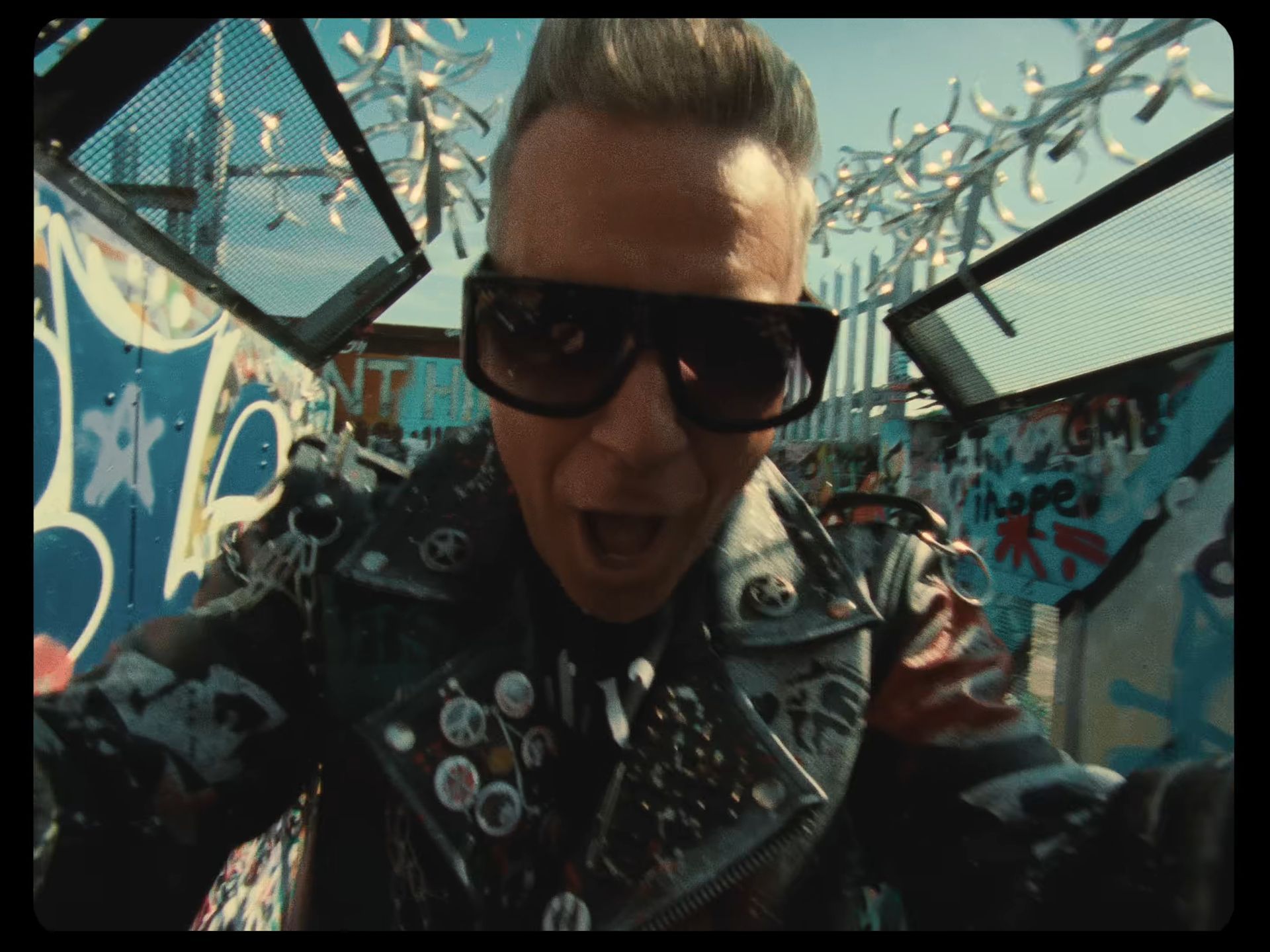 Robbie Williams anuncia show em São Paulo com turnê “BRITPOP”